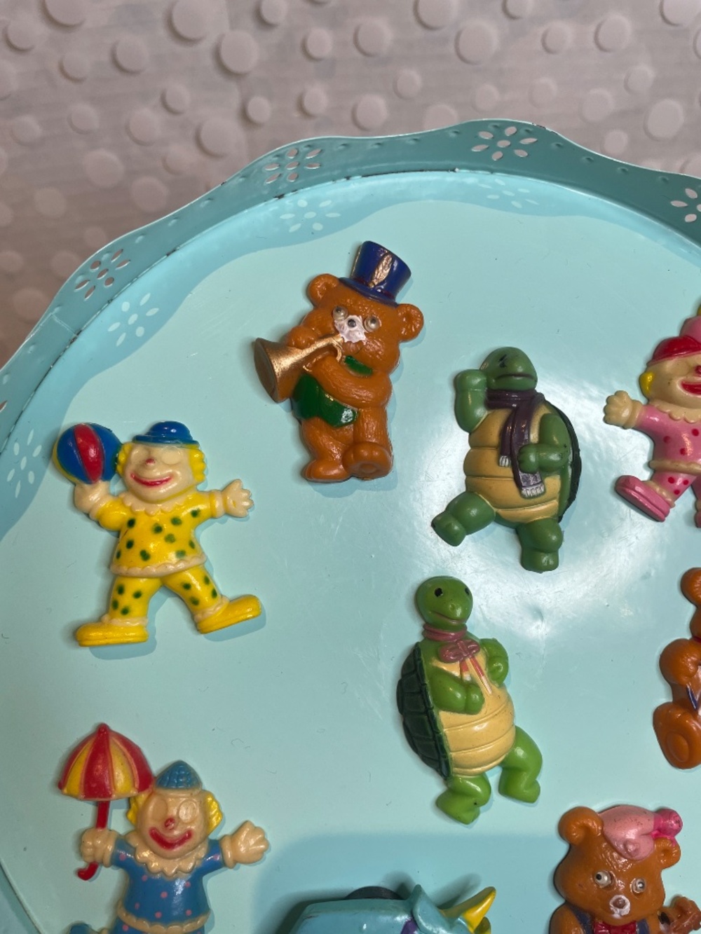 Vintage 80s teddy bear & clown refrigerator magnets - Picture 2 of 4